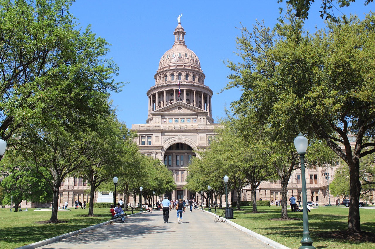 Texas Betting Bill Moves Through Legislature, But Faces a Big Problem